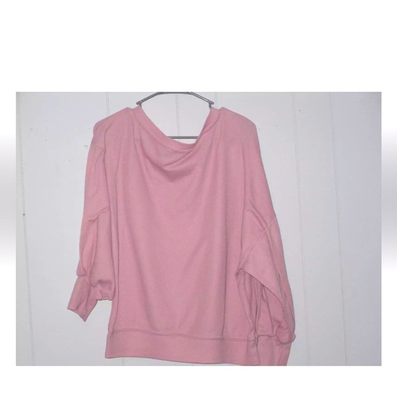 Pink Lily Size Small Pink Sweater‎ - Picture 3 of 3